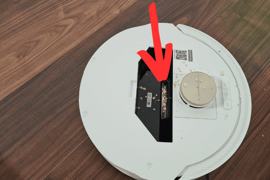 Виден мобильный пылесборник Dreame L20 Ultra.